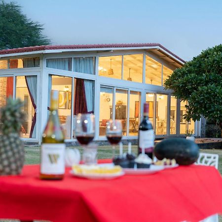 Stayvista At Idyllic Farmhouse - A Glasshouse With Outdoor Pool Gurgaon Exterior photo