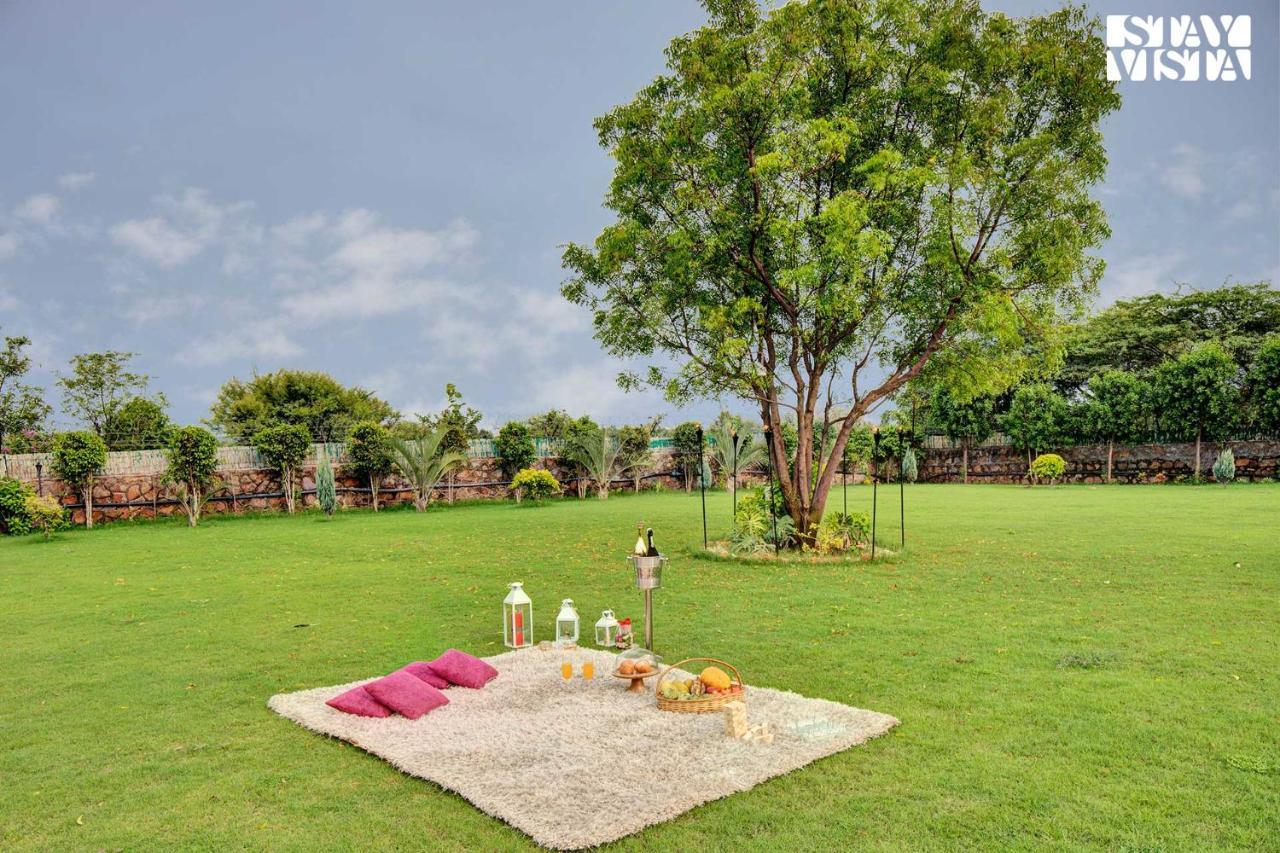 Stayvista At Idyllic Farmhouse - A Glasshouse With Outdoor Pool Gurgaon Exterior photo