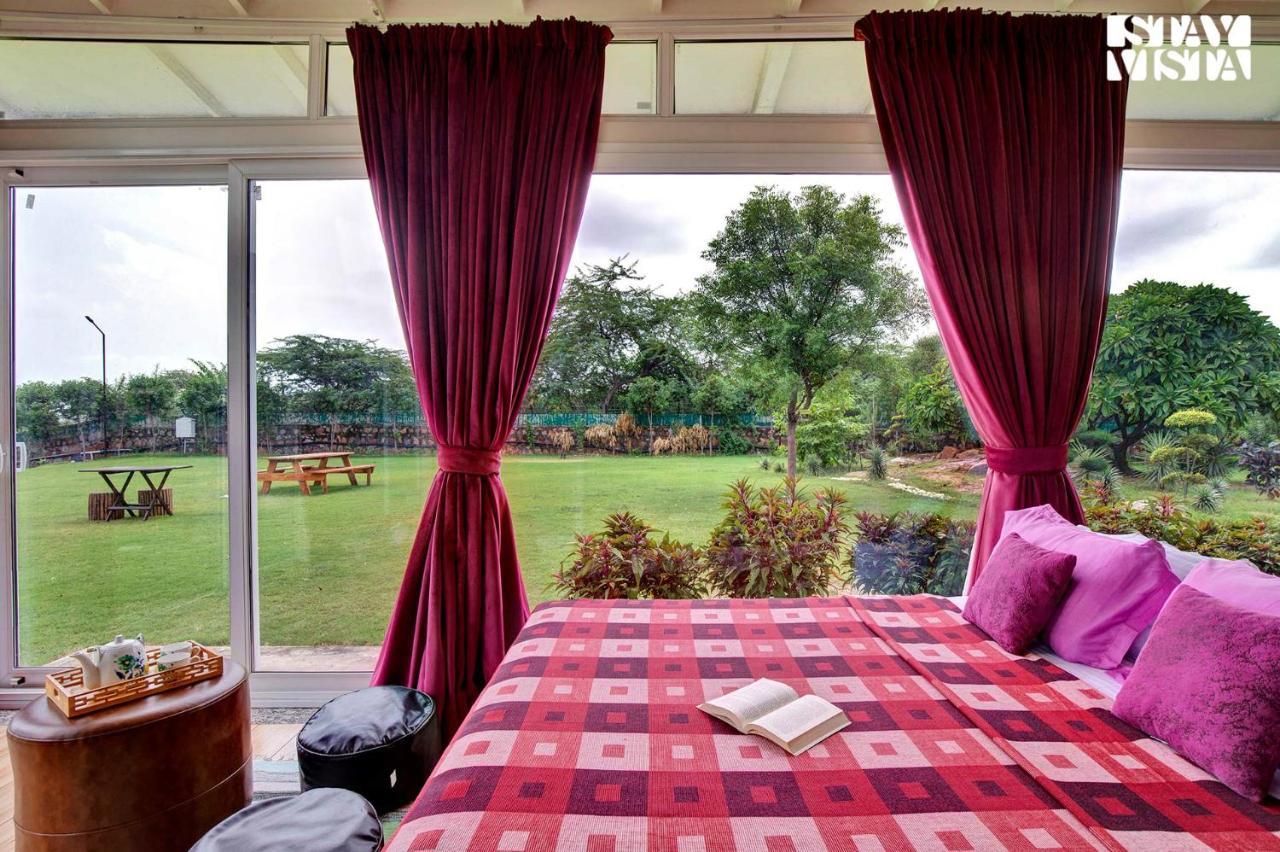 Stayvista At Idyllic Farmhouse - A Glasshouse With Outdoor Pool Gurgaon Exterior photo